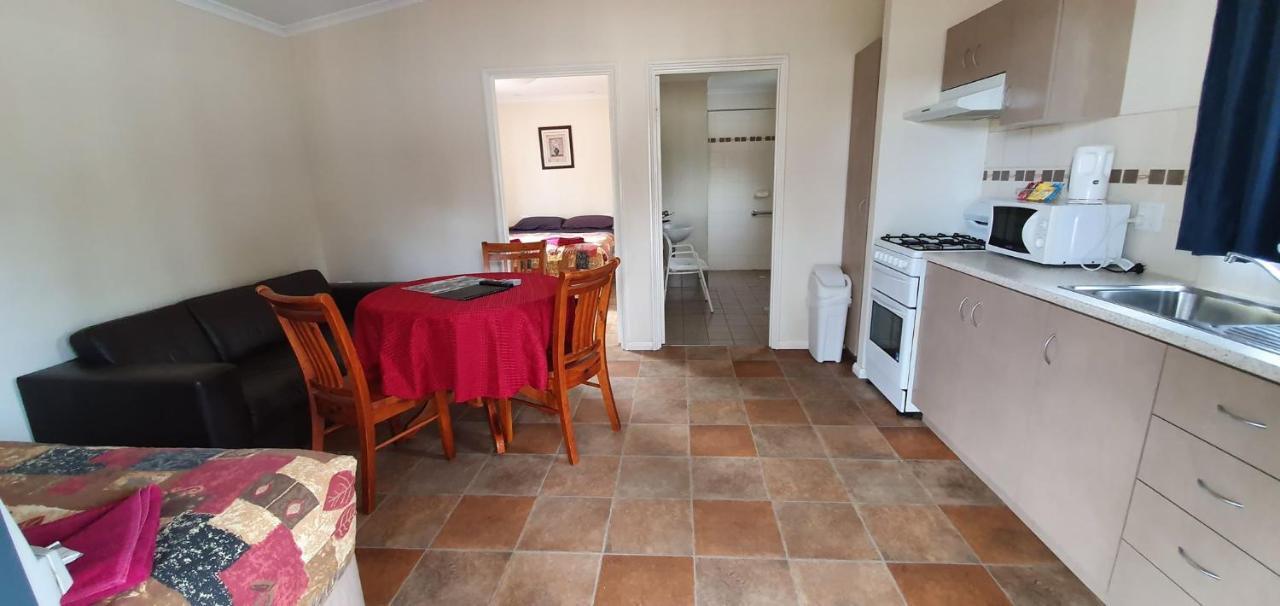 Pinjarra Caravan Park And Cabins المظهر الخارجي الصورة