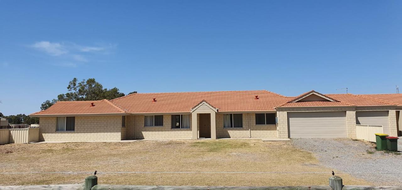 Pinjarra Caravan Park And Cabins المظهر الخارجي الصورة