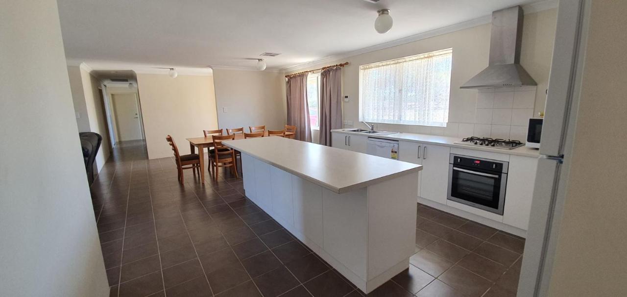 Pinjarra Caravan Park And Cabins المظهر الخارجي الصورة